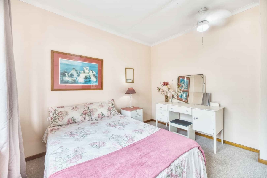 3 Bedroom Property for Sale in Voelklip Western Cape